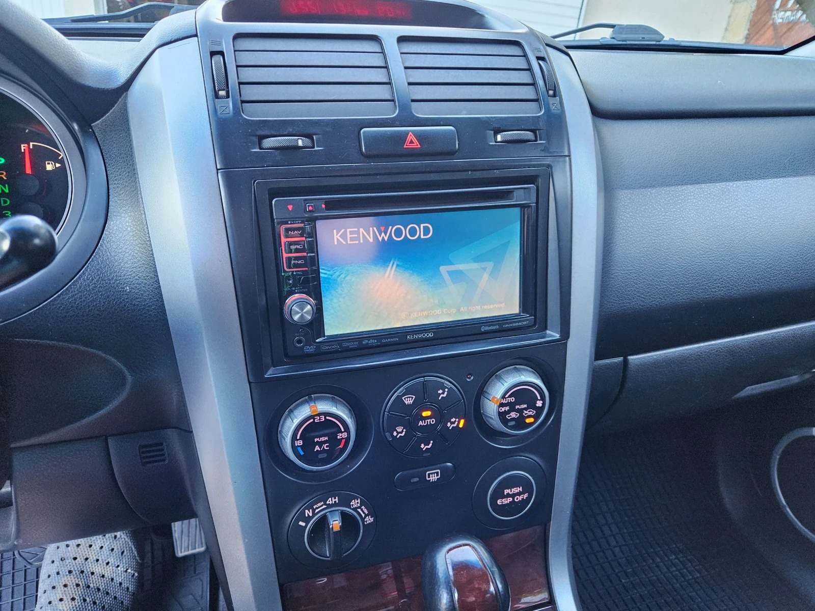 Suzuki Grand vitara 4x4, Keyless, 2.0i Бензин/Газ (BRC), Автомат, Каме - изображение 8