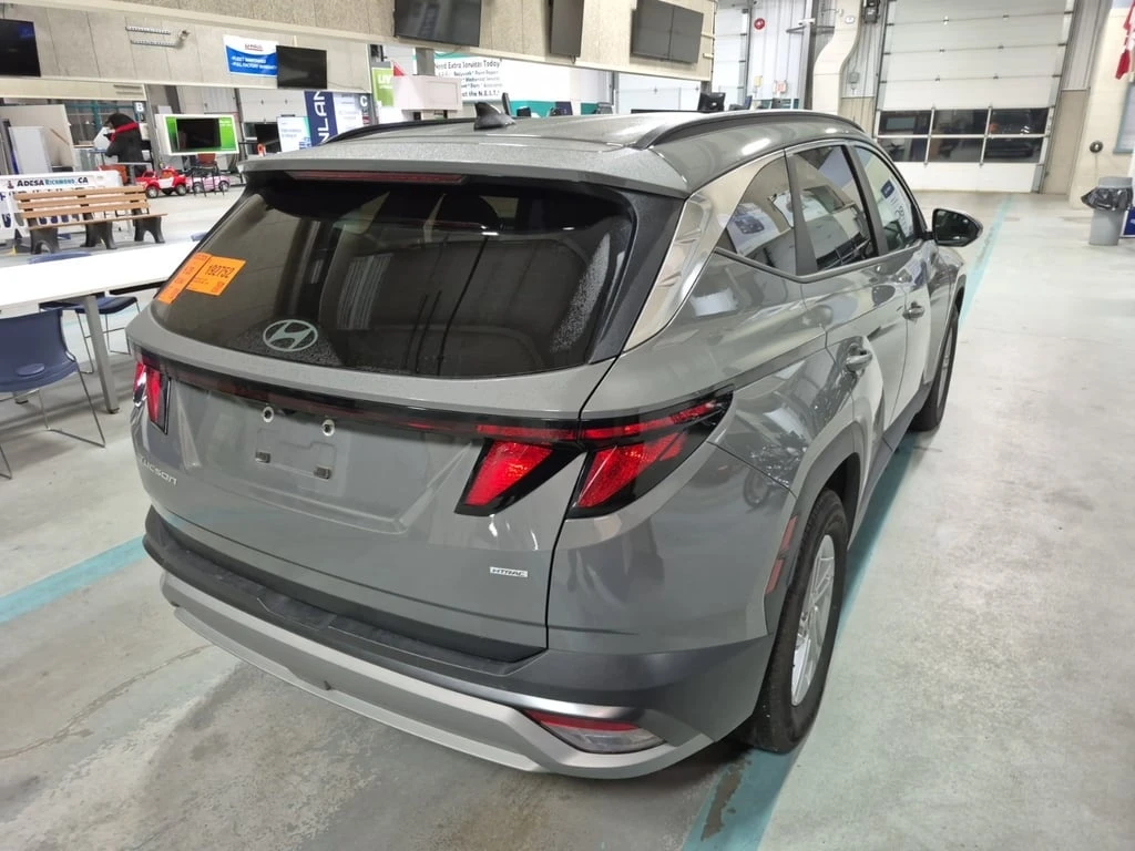 Hyundai Tucson * PREFERRED * CARFAX * БЕЗ ПЪРВОНАЧАЛНА ВНОСКА - изображение 3