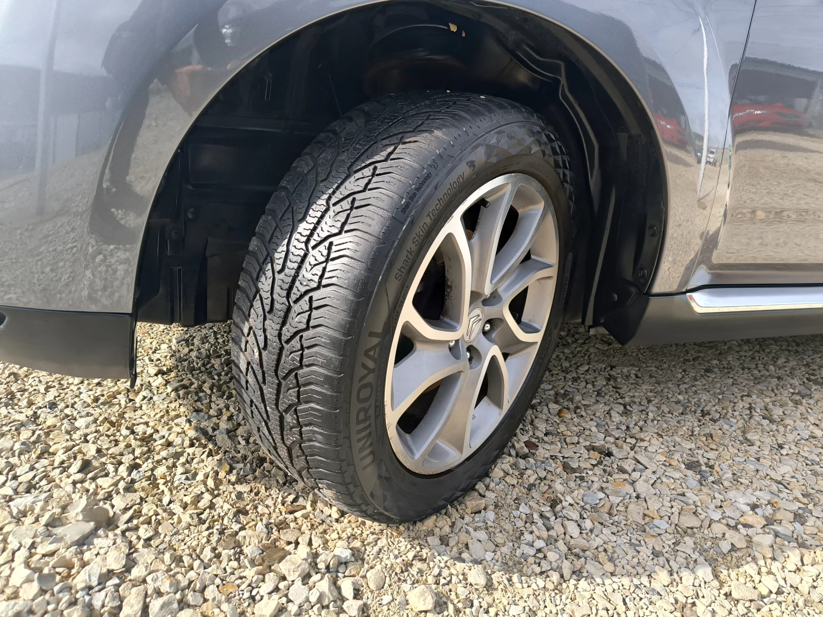 Citroen C-Crosser 2.4i  /  /  | Mobile.bg   16