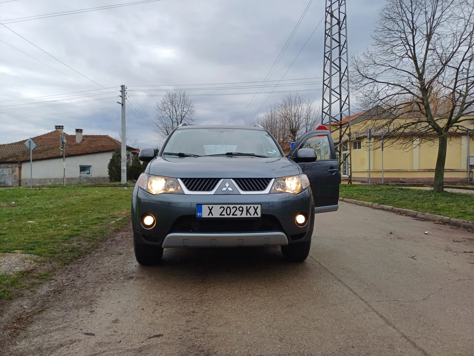 Mitsubishi Outlander 2.0 140�.� | Mobile.bg � ����������� 1