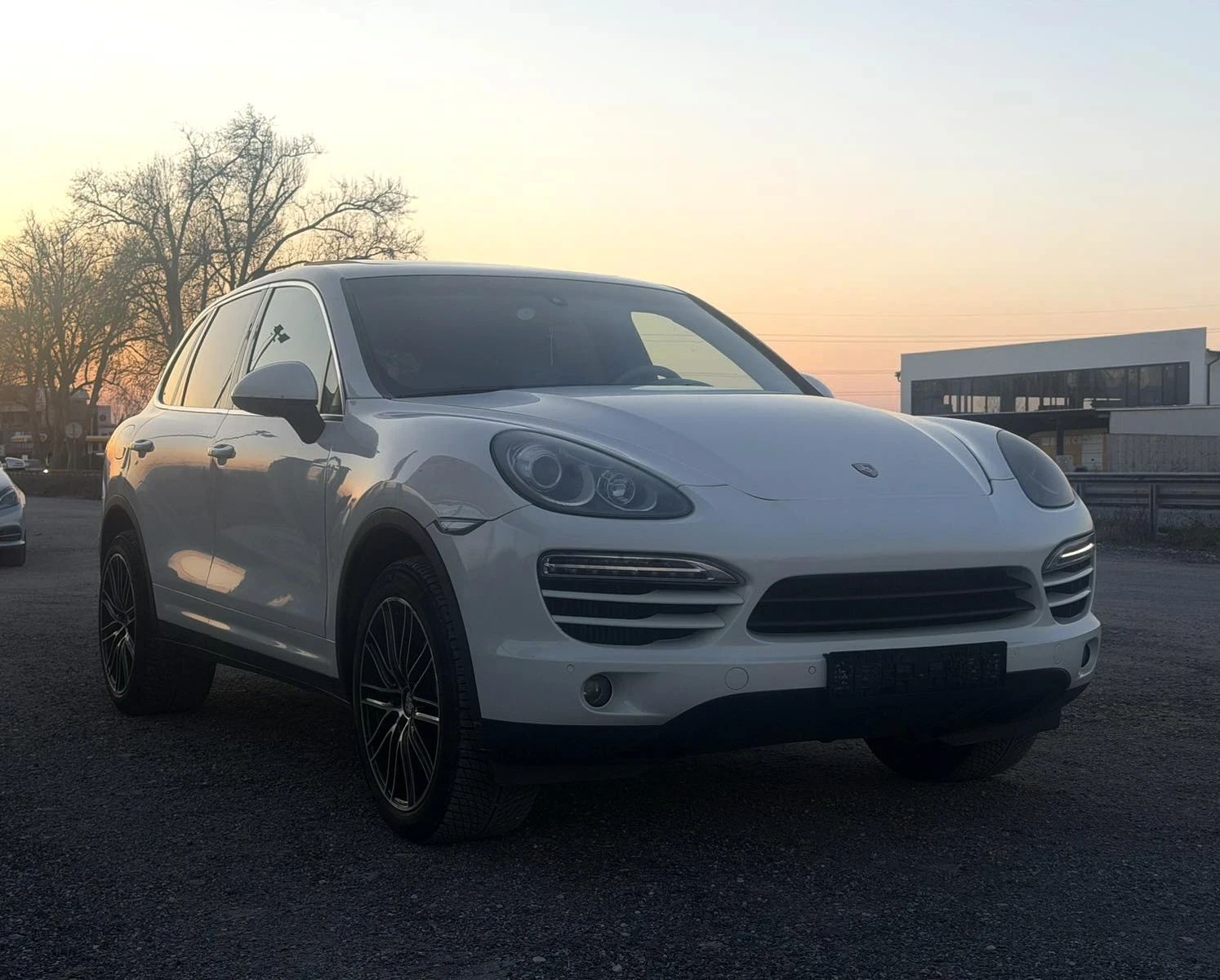 Porsche Cayenne 3.0 БЯЛА ПЕРЛА ЛИЗИНГ, снимка 10 - Автомобили и джипове - 53851494
