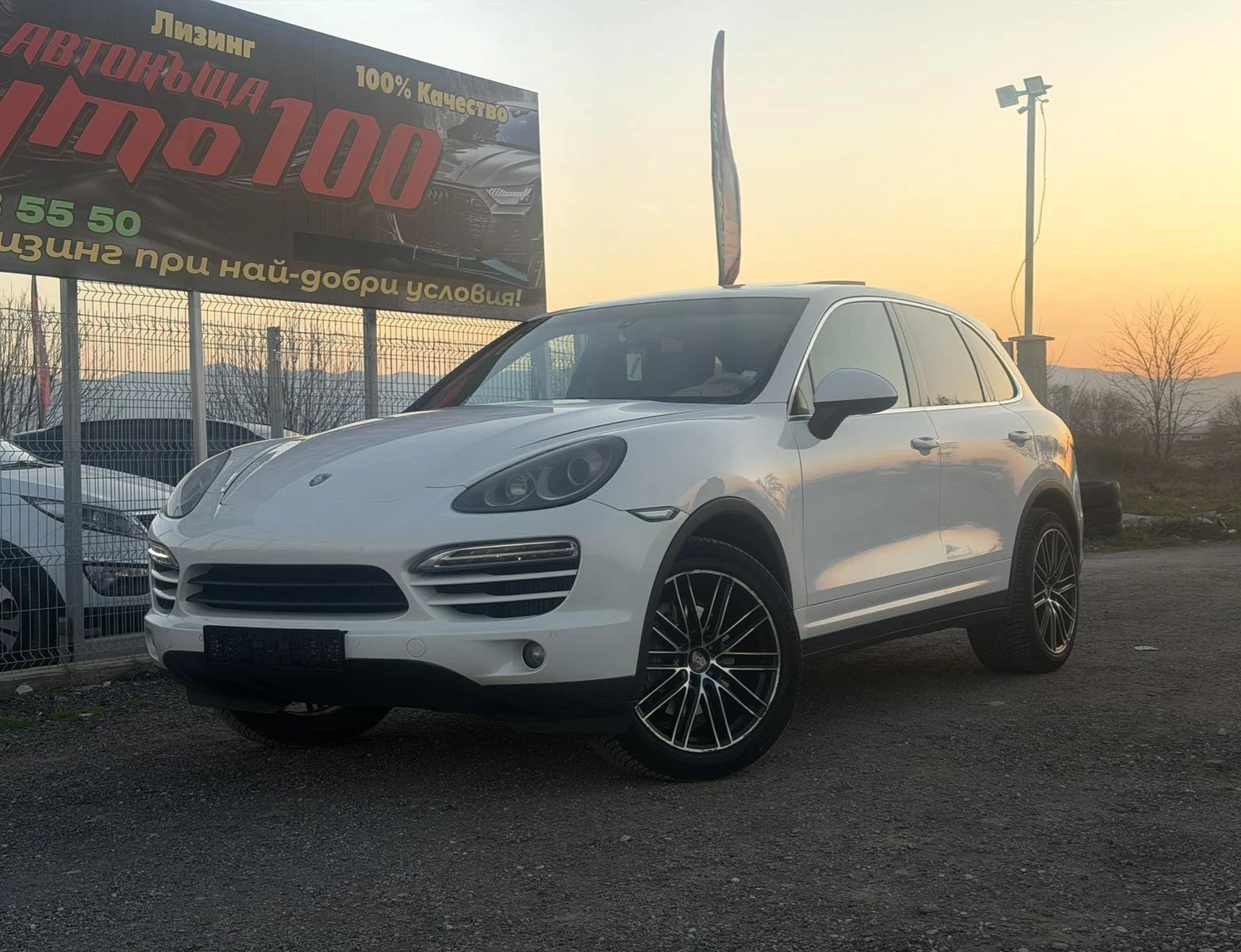 Porsche Cayenne 3.0 БЯЛА ПЕРЛА ЛИЗИНГ, снимка 3 - Автомобили и джипове - 53851494
