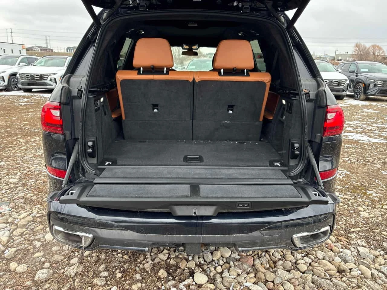 BMW X7 xDrive40i/ДИСТРОНИК/HARMAN KARDON/360/ПАНОРАМА, снимка 12 - Автомобили и джипове - 54017577