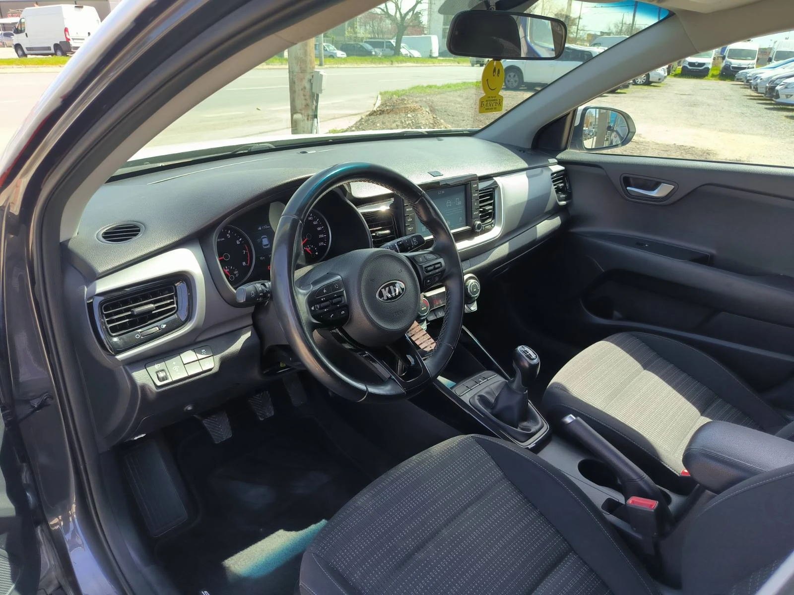 Kia Stonic 1.0i-T-6sk-Euro-6B-Kamera | Mobile.bg � ����������� 13