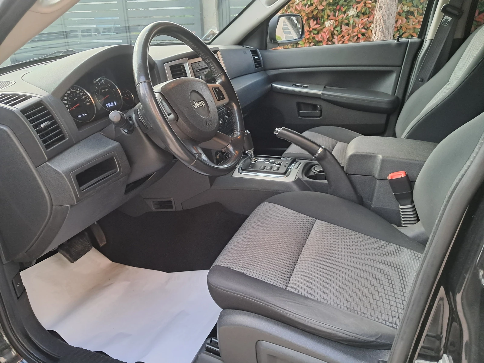 Jeep Grand cherokee 3.0 CRD--165000 км.-FACELIFT, снимка 5 - Автомобили и джипове - 54415094