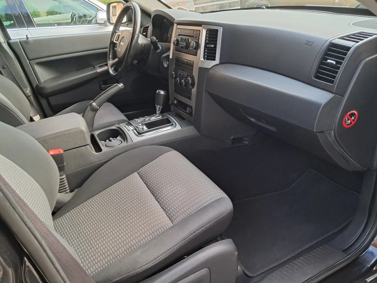 Jeep Grand cherokee 3.0 CRD--165000 км.-FACELIFT, снимка 6 - Автомобили и джипове - 54415094