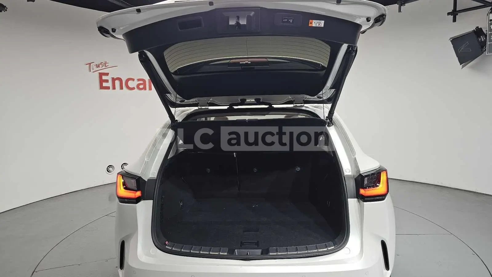 Lexus NX 350h NX 350h AWD | DIGITAL | CAM| DIST| ���.��������� | Mobile.bg � ����������� 15