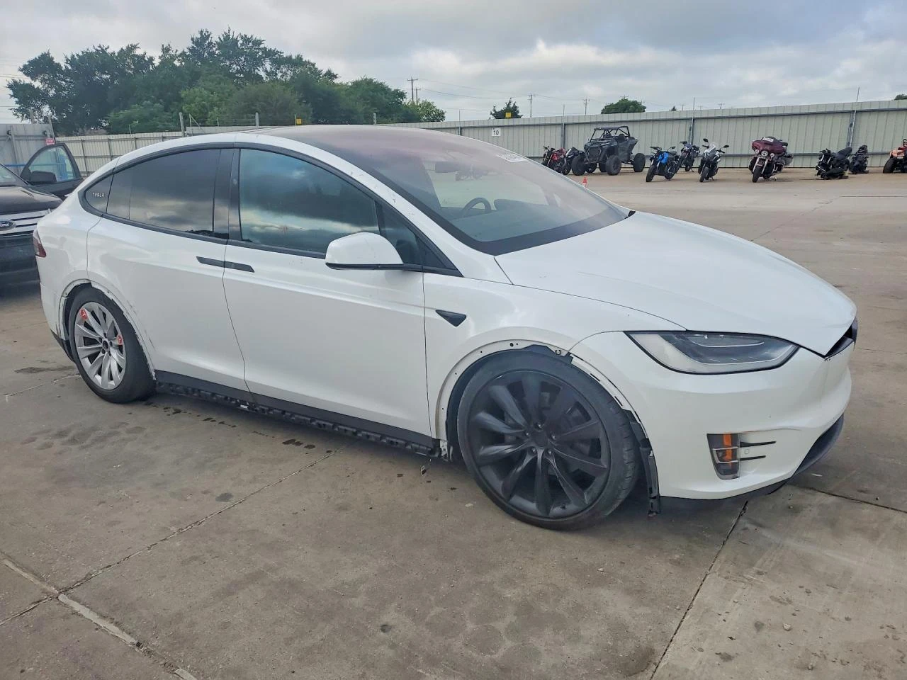 Tesla Model X, снимка 4 - Автомобили и джипове - 55104209