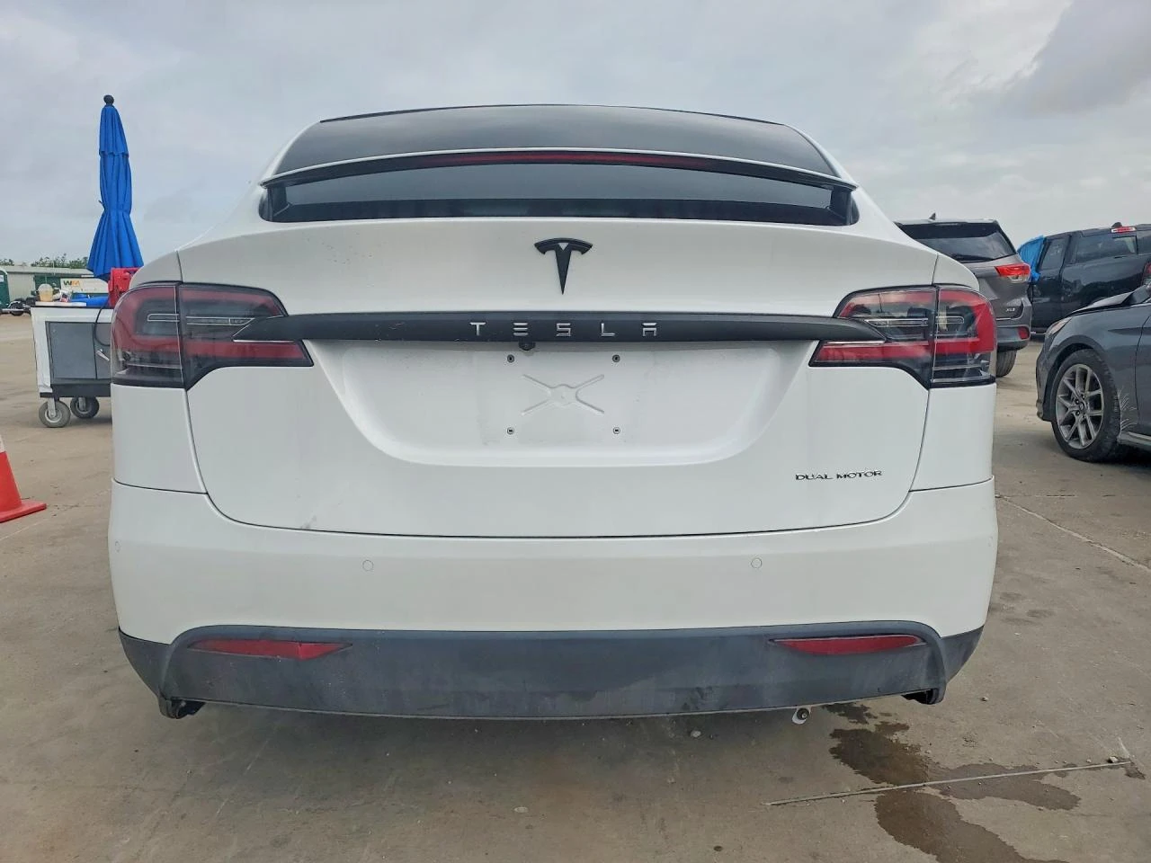 Tesla Model X, снимка 6 - Автомобили и джипове - 55104209