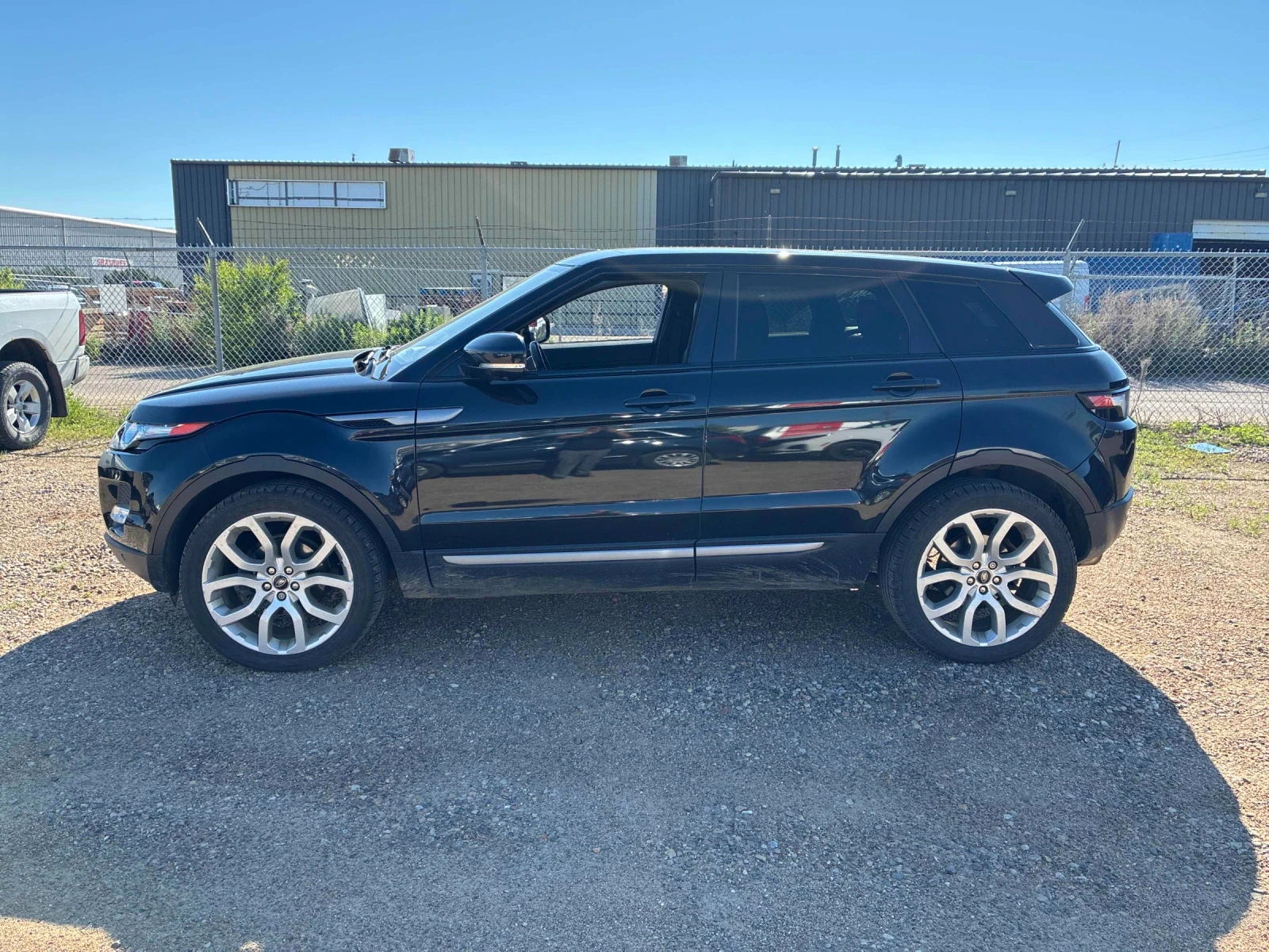 Land Rover Range Rover Evoque Pure Premium* ПОДГРЕВ* ШИБИДАХ, снимка 3 - Автомобили и джипове - 55199872