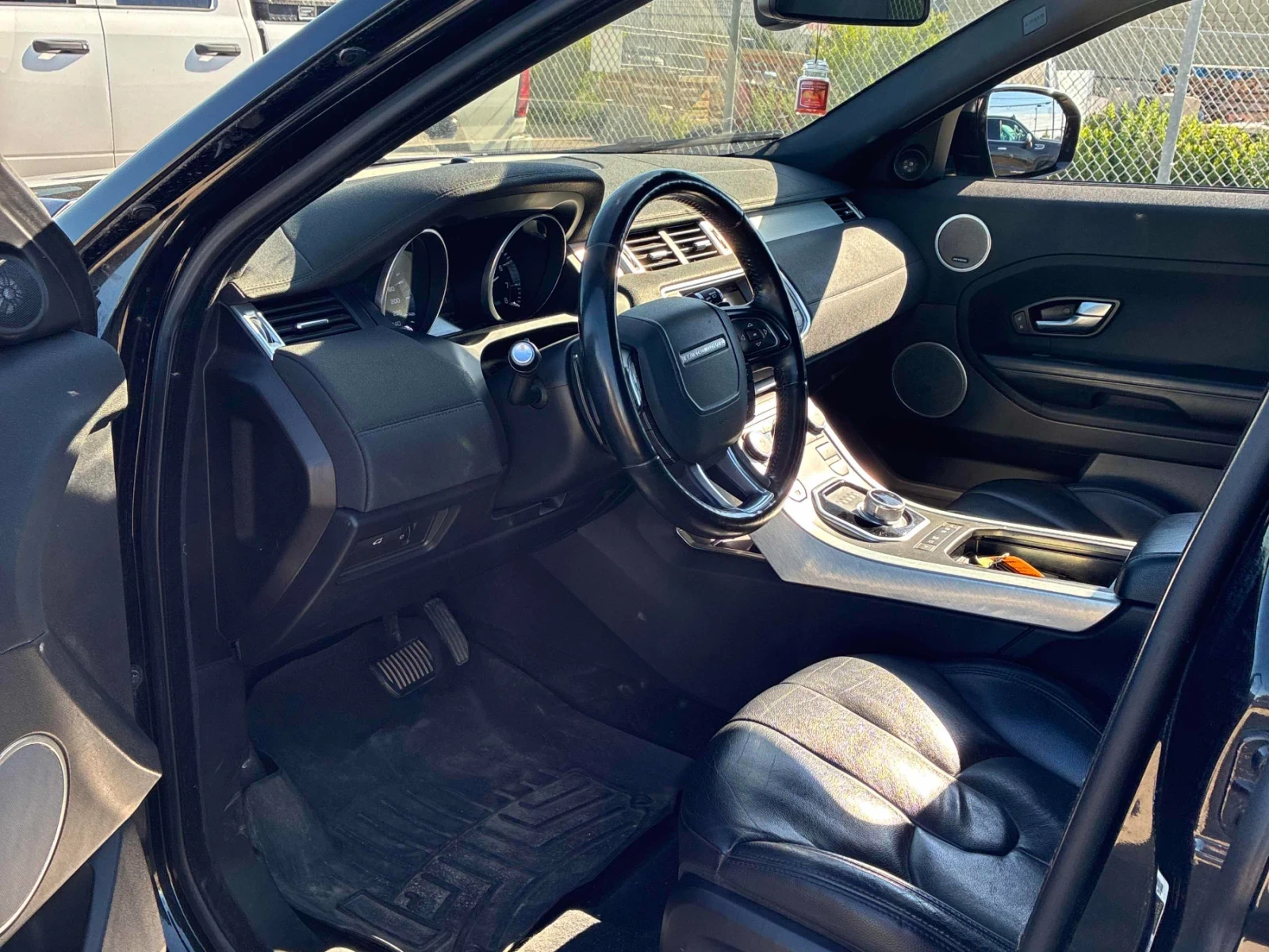 Land Rover Range Rover Evoque Pure Premium* ПОДГРЕВ* ШИБИДАХ, снимка 6 - Автомобили и джипове - 55199872