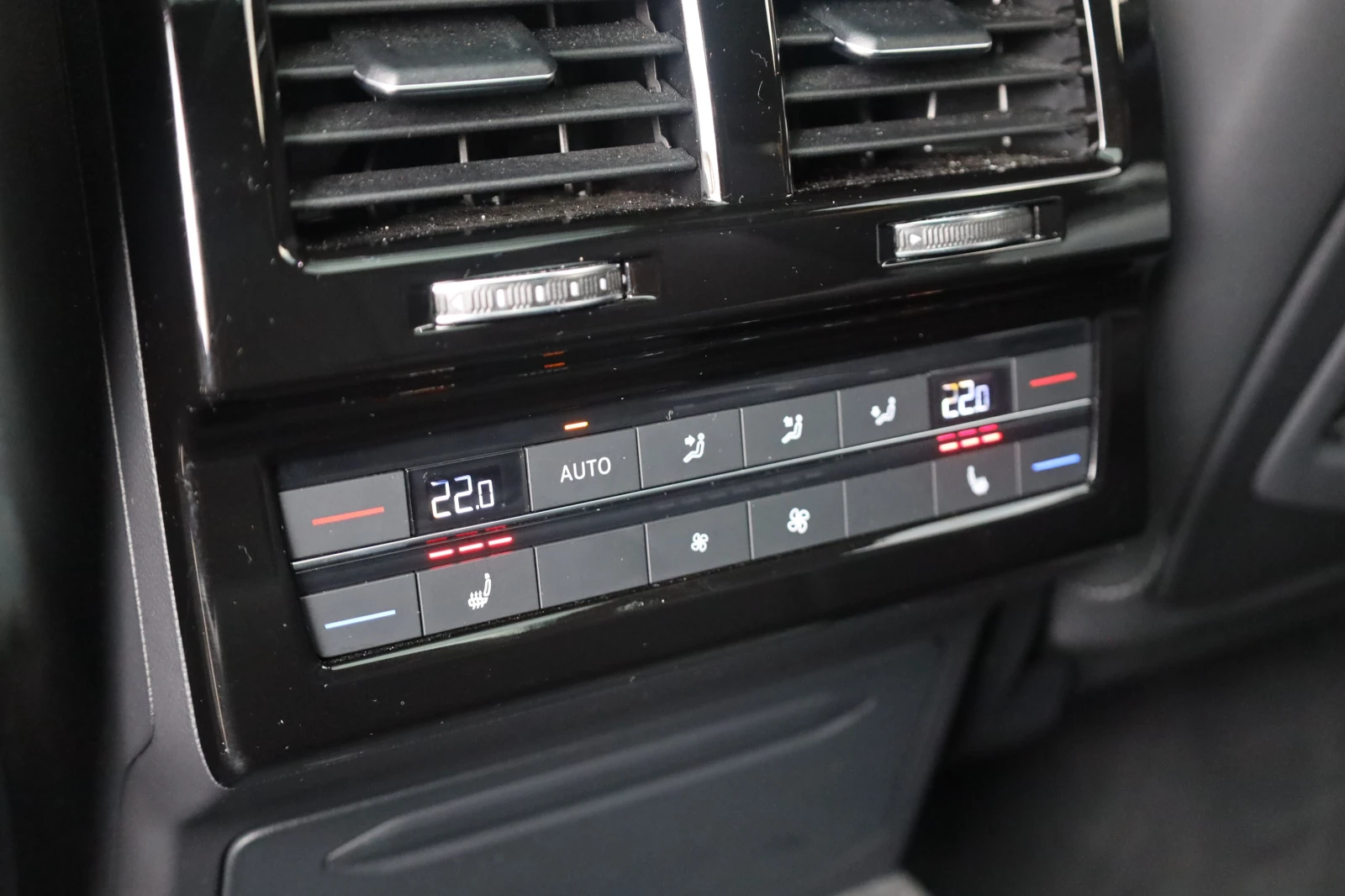 VW Touareg 3.0TSI 4x4 KAM ACC Pano SitzKlima HuD Ambient iCar | Mobile.bg � ����������� 16