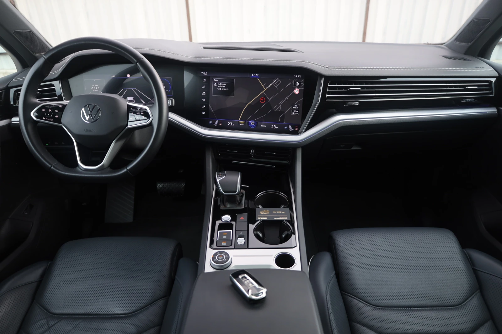 VW Touareg 3.0TSI 4x4 KAM ACC Pano SitzKlima HuD Ambient iCar | Mobile.bg � ����������� 11