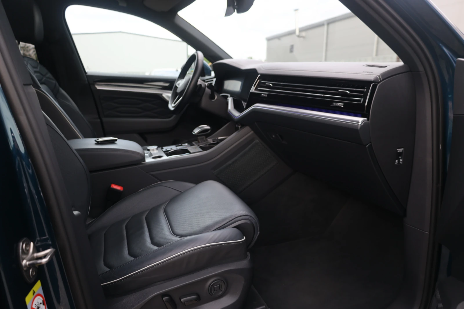 VW Touareg 3.0TSI 4x4 KAM ACC Pano SitzKlima HuD Ambient iCar | Mobile.bg � ����������� 7