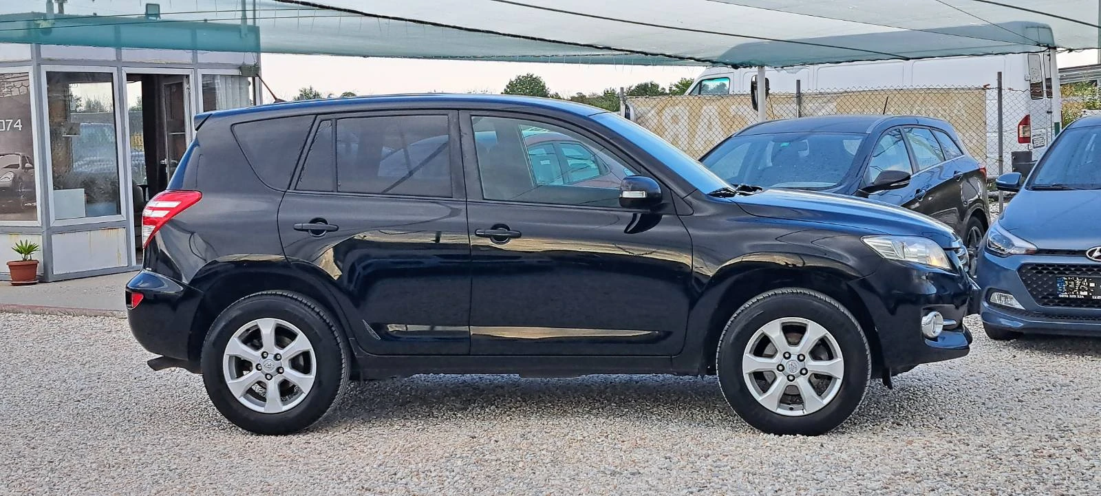 Toyota Rav4 2.2 D4D 150kc 6ск, снимка 8 - Автомобили и джипове - 55804948