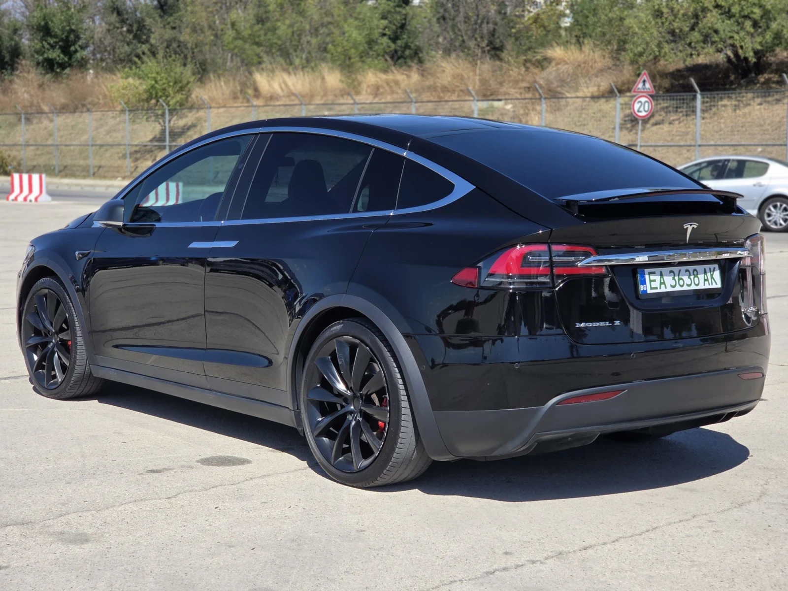 Tesla Model X P100D Ludicros В ГАРАНЦИЯ, снимка 7 - Автомобили и джипове - 56027078