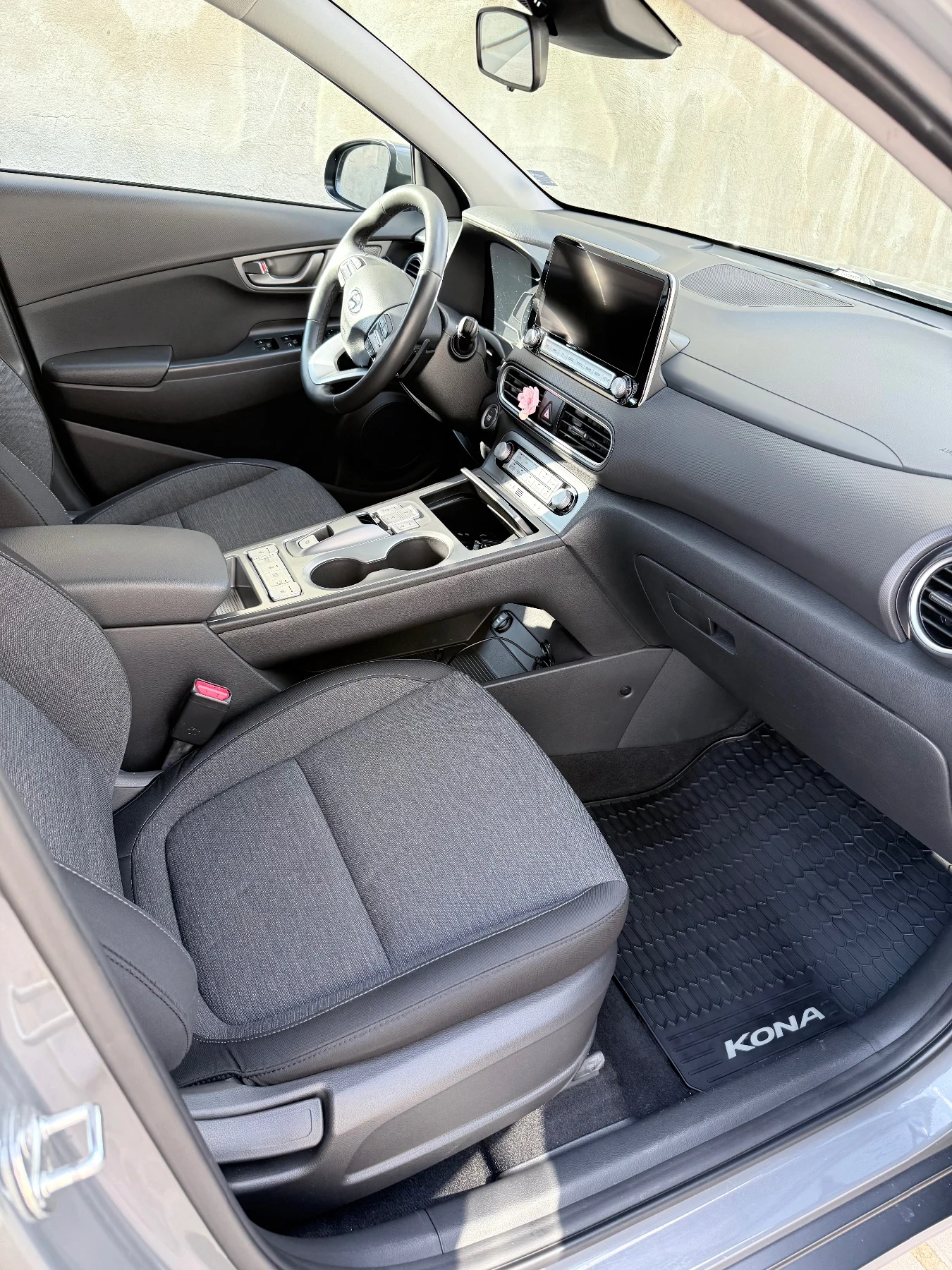 Hyundai Kona, снимка 17 - Автомобили и джипове - 56037141