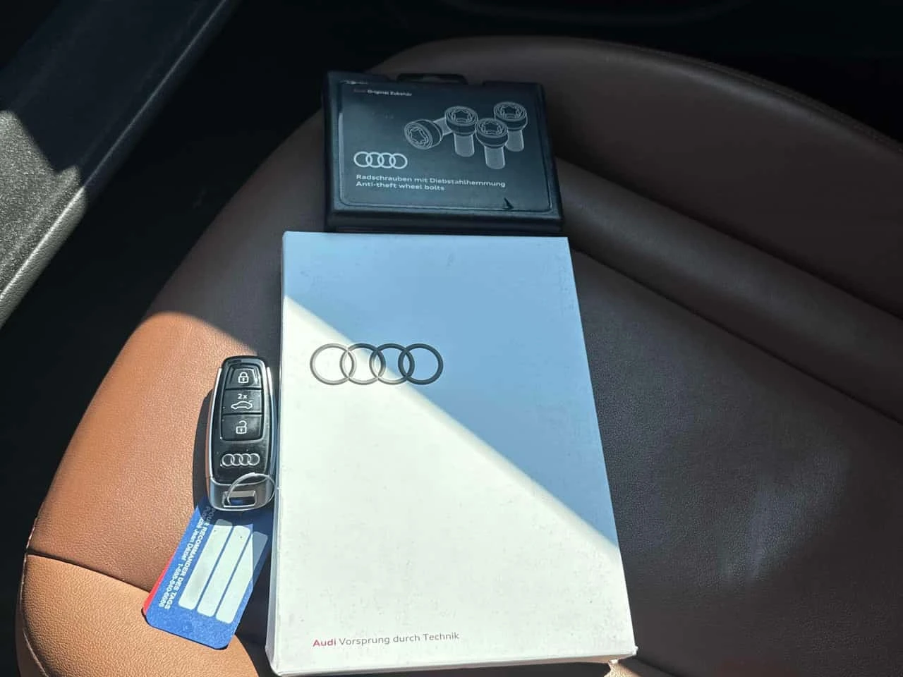 Audi Q7 * Komfort * CARFAX * ���� �� �� | Mobile.bg � ����������� 12