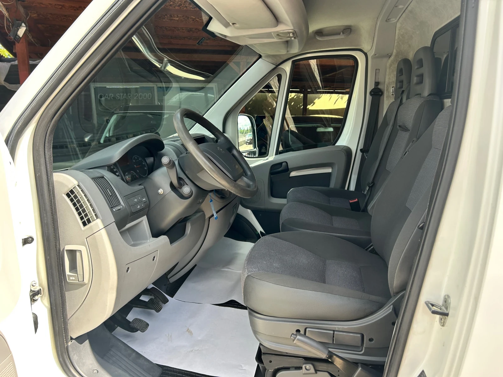 Peugeot Boxer 2.2HDI КЛИМАТИК - изображение 9