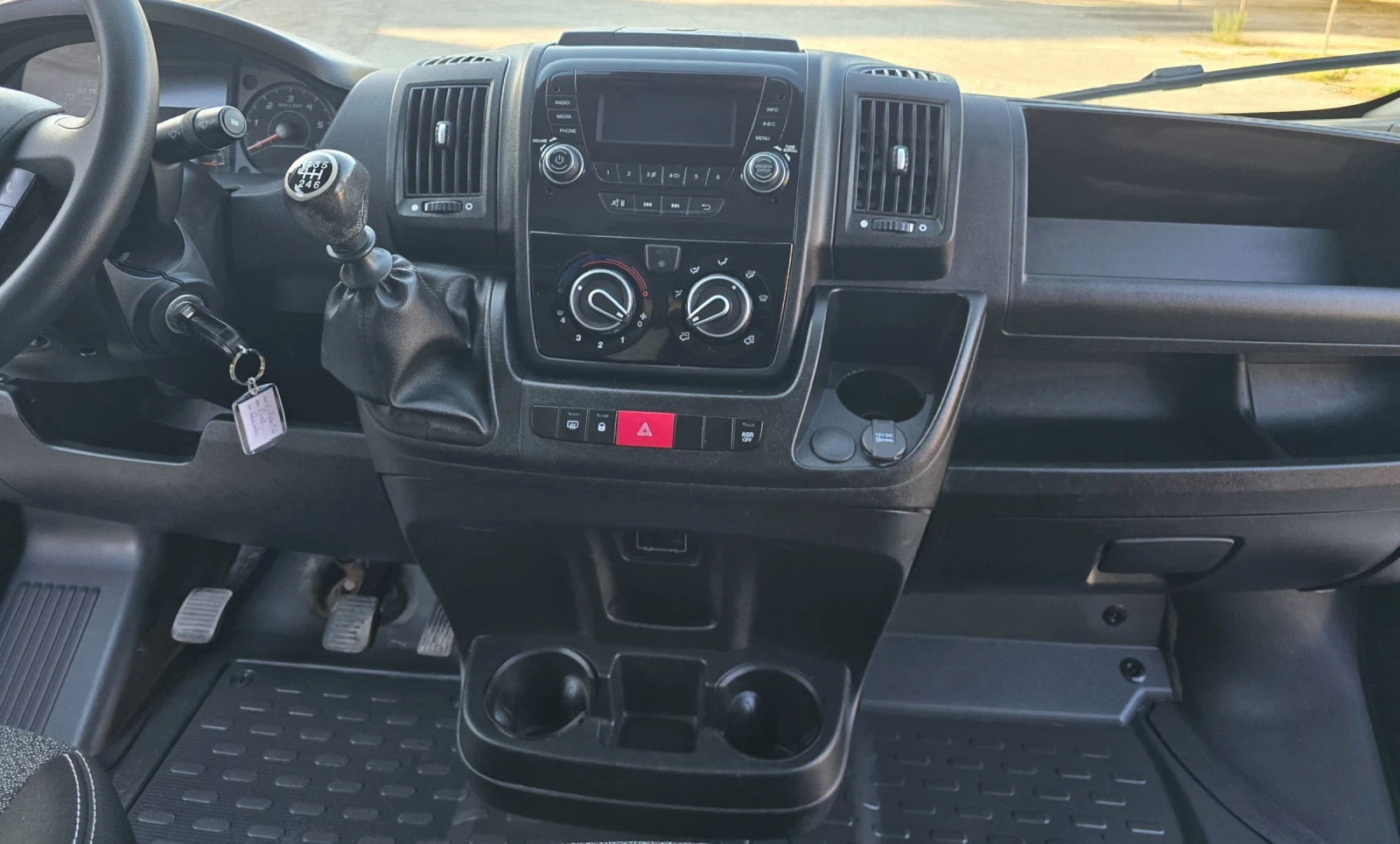 Fiat Ducato 2.3 MultiJet L2H1 , снимка 13 - Бусове и автобуси - 54347815