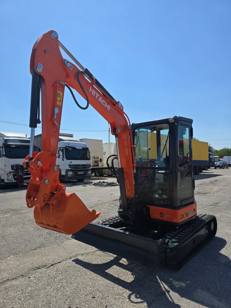 Багер Hitachi ZX 35-5, снимка 5 - Индустриална техника - 52417347