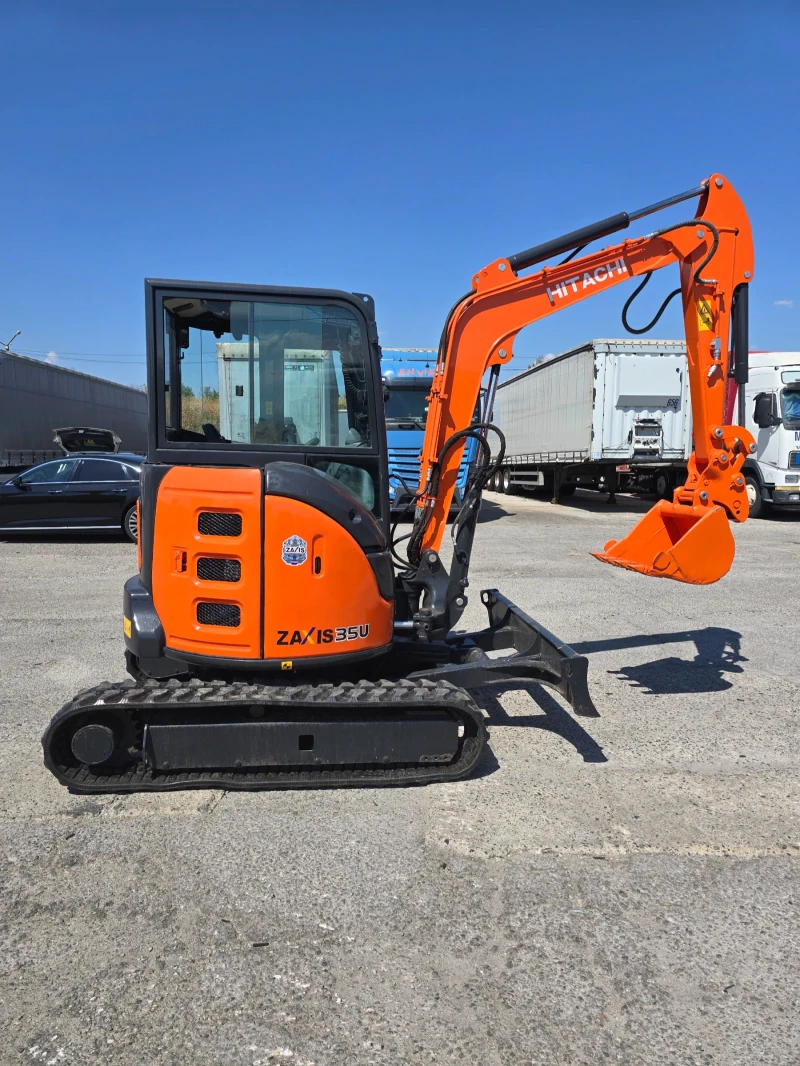 Багер Hitachi ZX 35-5