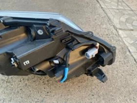 Фар за Toyota Avensis, снимка 4