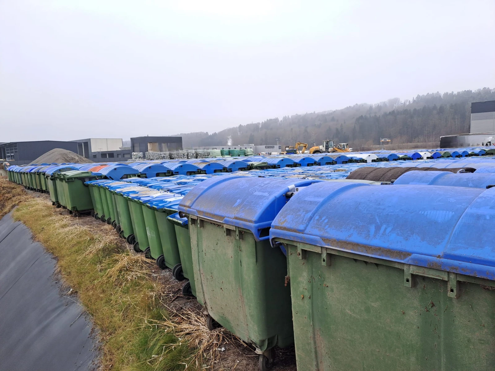   660 . 1100  ,,,, 2000 .    ,,, | Mobile.bg   1