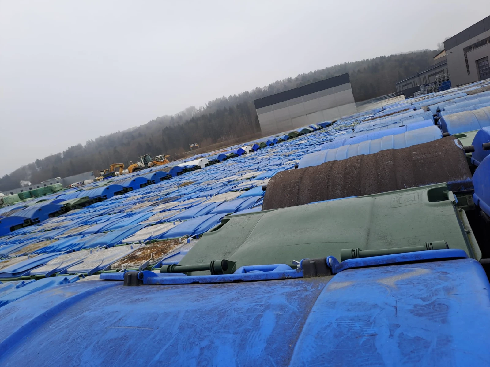   660 . 1100  ,,,, 2000 .    ,,, | Mobile.bg   2