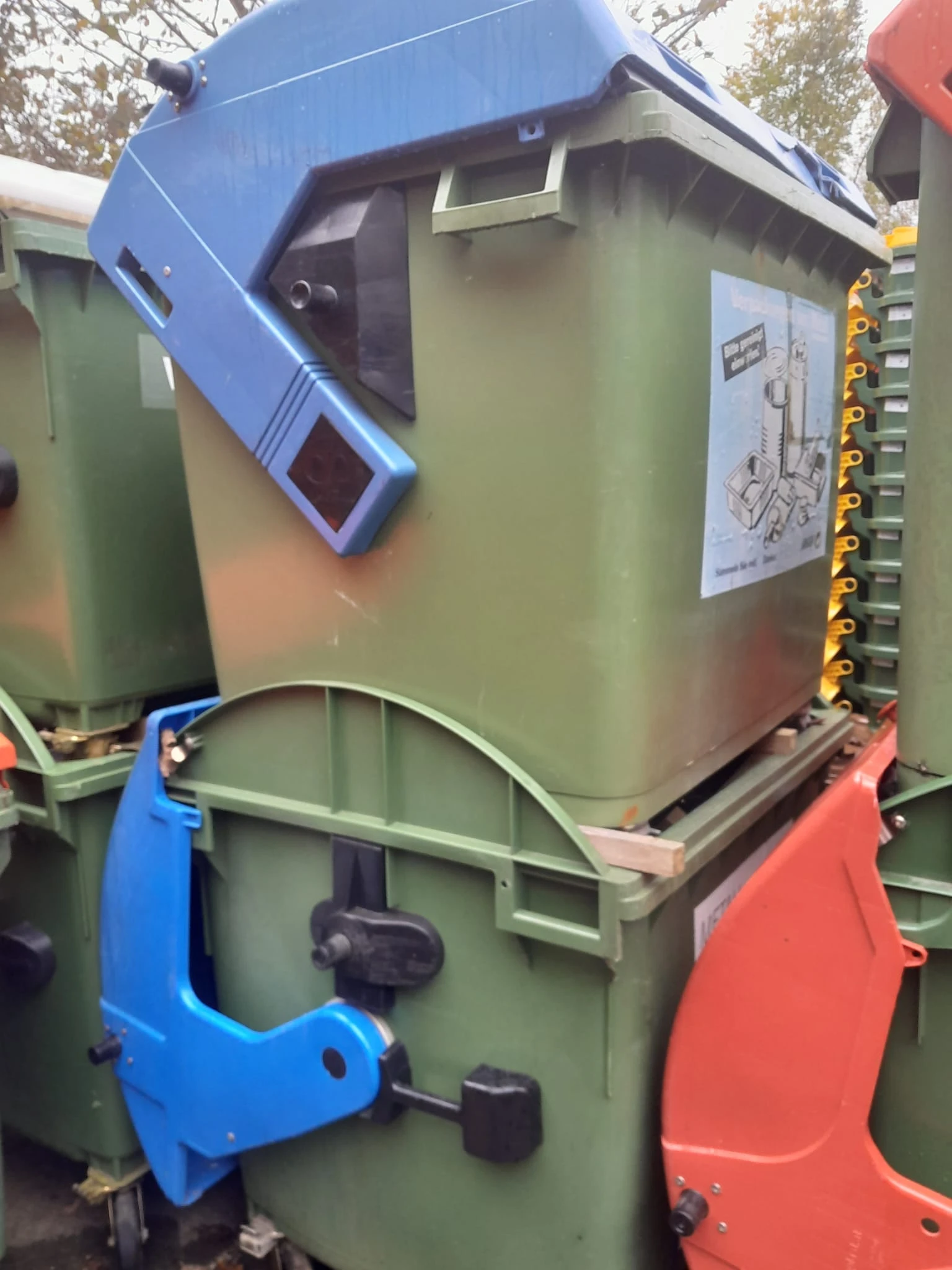   660 . 1100  ,,,, 2000 .    ,,, | Mobile.bg   4