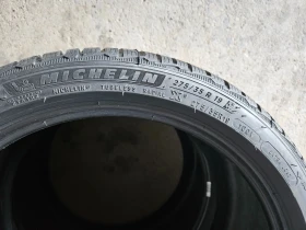 Гуми Зимни 275/35R19, снимка 7 - Гуми и джанти - 49001447