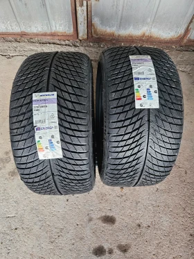 Гуми Зимни 275/35R19, снимка 1 - Гуми и джанти - 49001447