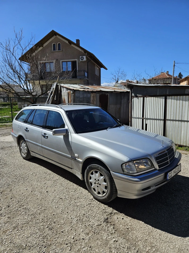 Mercedes-Benz C 220 220 CDI, снимка 2 - Автомобили и джипове - 47630039