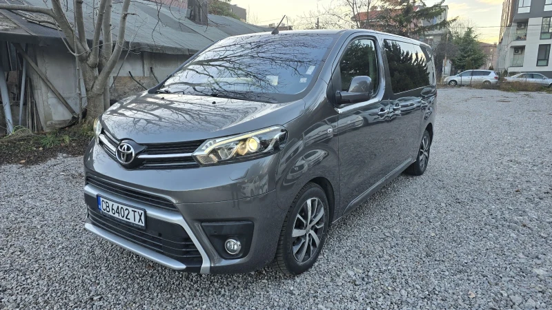 Toyota Proace City Verso 2.0 7+ 1, снимка 2 - Автомобили и джипове - 48381426