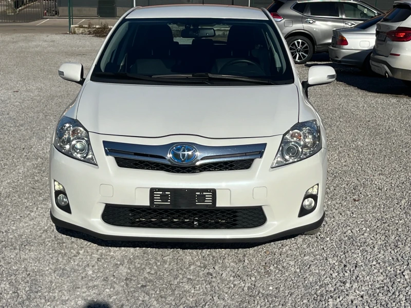 Toyota Auris 1.8 HYBRID Пълна сервизна история!, снимка 1 - Автомобили и джипове - 48615013