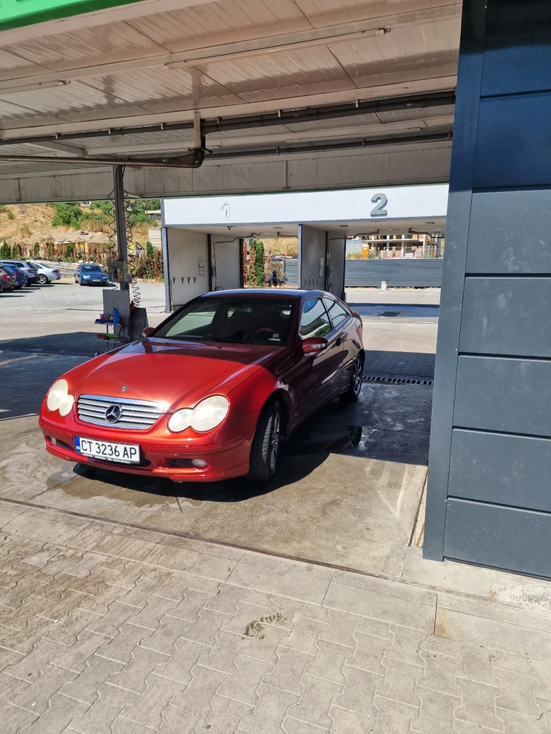 Mercedes-Benz C 180, снимка 2 - Автомобили и джипове - 52324352