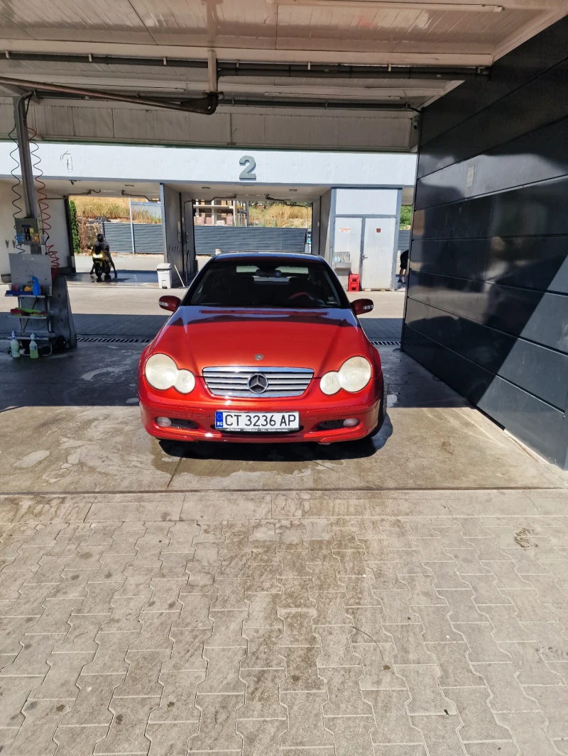 Mercedes-Benz C 180, снимка 3 - Автомобили и джипове - 52324352