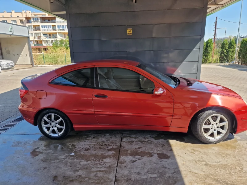 Mercedes-Benz C 180, снимка 6 - Автомобили и джипове - 52324352