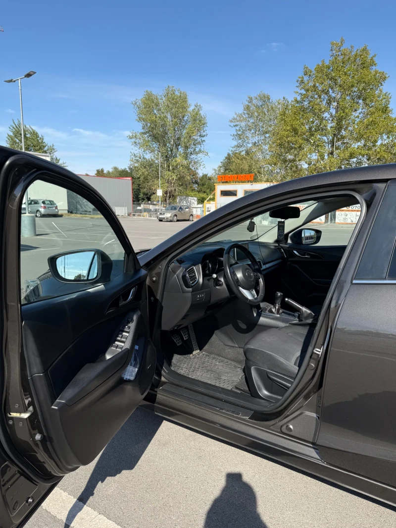Mazda 3, снимка 7 - Автомобили и джипове - 52298247