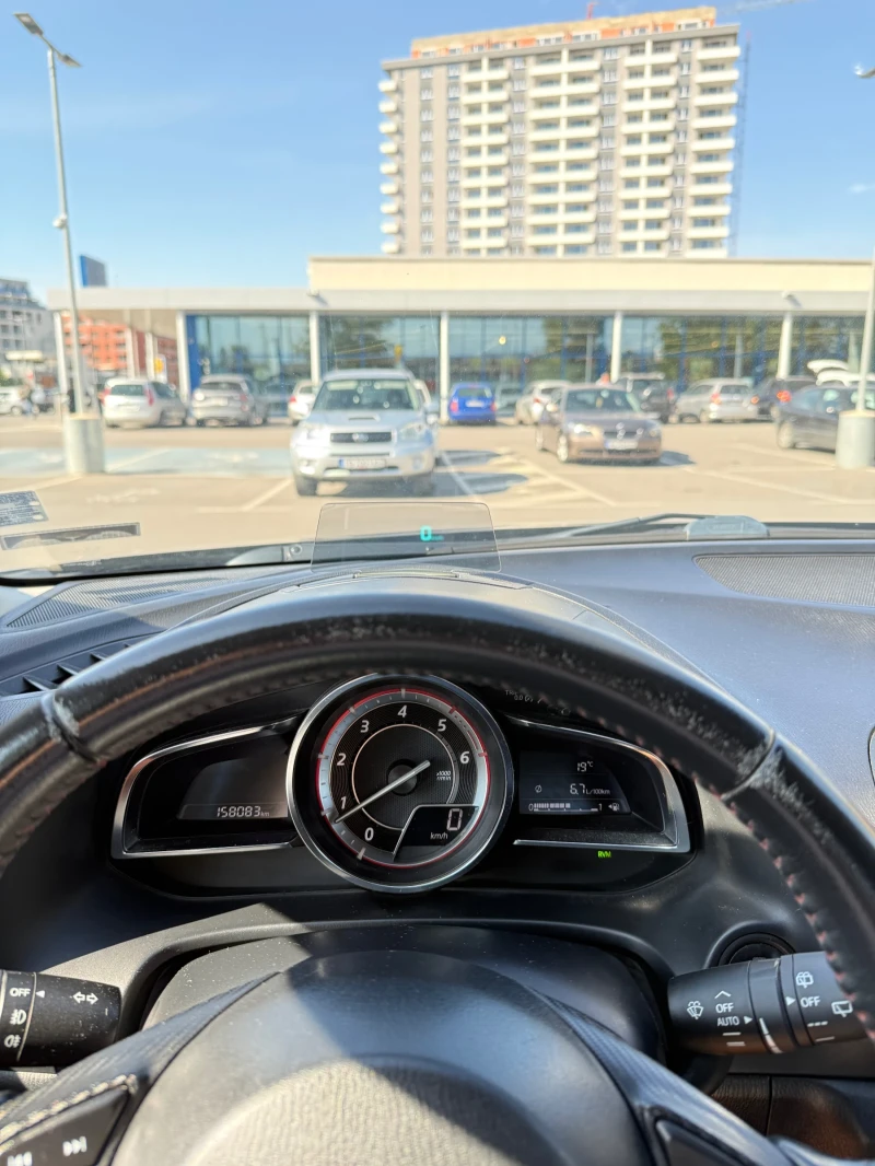 Mazda 3, снимка 12 - Автомобили и джипове - 52298247