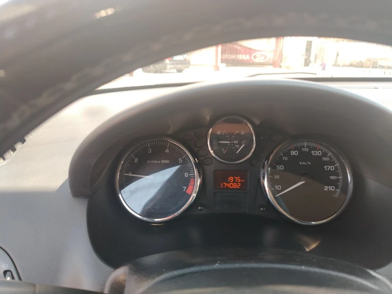 Peugeot 206 1.4i газ, снимка 7 - Автомобили и джипове - 52047280