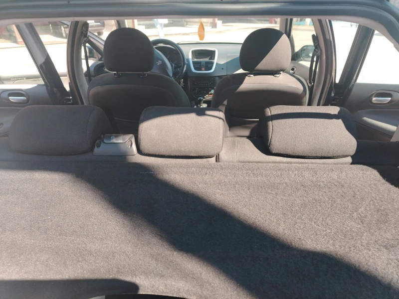Peugeot 206 1.4i газ, снимка 12 - Автомобили и джипове - 52047280