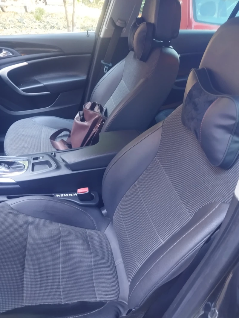 Opel Insignia, снимка 10 - Автомобили и джипове - 52526497