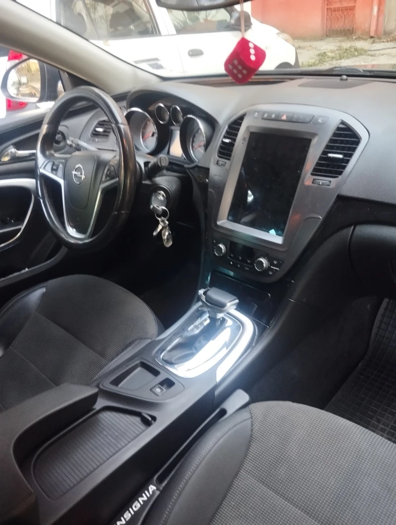 Opel Insignia, снимка 5 - Автомобили и джипове - 52526497