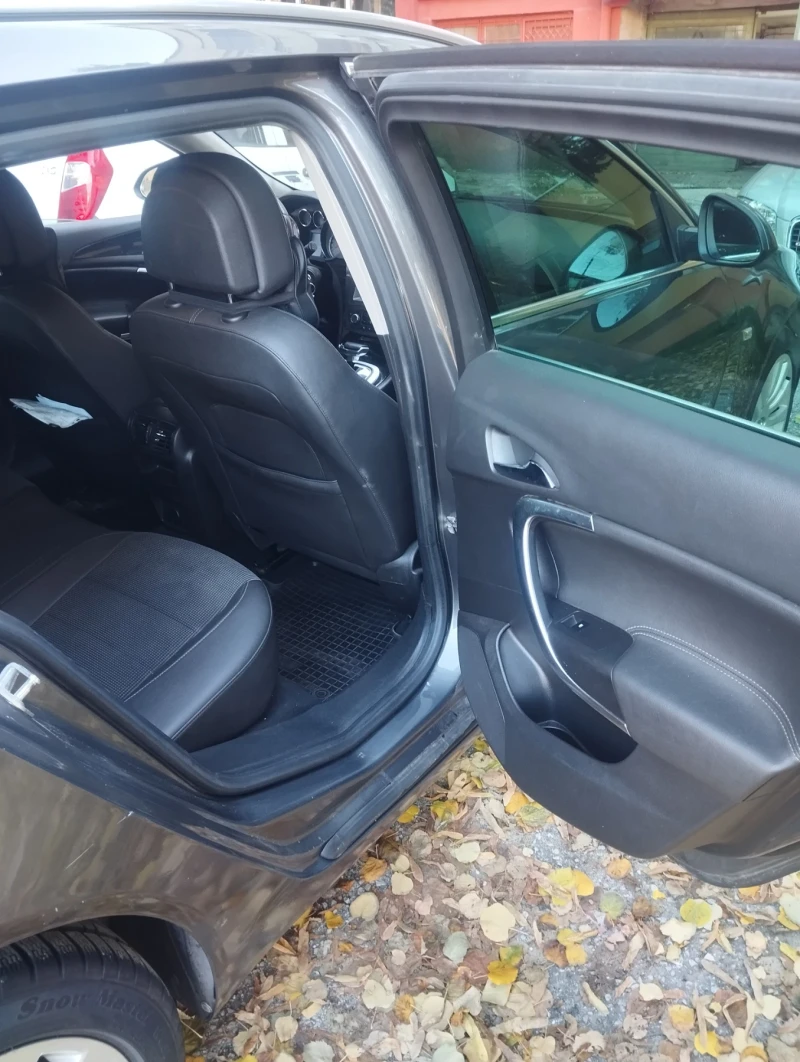 Opel Insignia, снимка 8 - Автомобили и джипове - 52526497