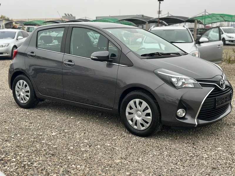 Toyota Yaris 1.33 EURO6B/NAVI/KAMERA, снимка 2 - Автомобили и джипове - 52149089