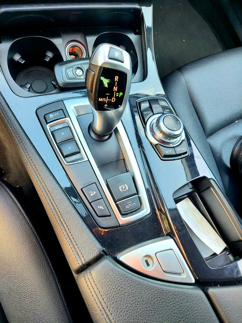 BMW 520 Xdrive  facelift  2.0d  190k.c, снимка 10 - Автомобили и джипове - 52172967
