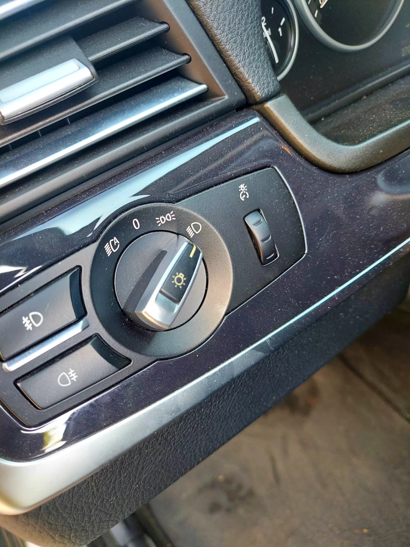 BMW 520 Xdrive  facelift  2.0d  190k.c, снимка 9 - Автомобили и джипове - 52172967