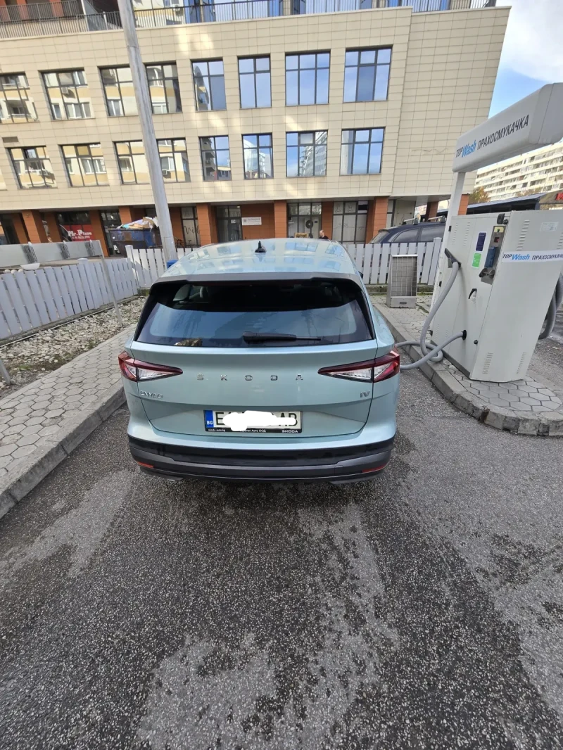 Skoda Enyaq Гаранционен, снимка 2 - Автомобили и джипове - 52246319