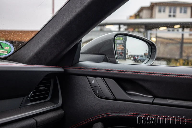 Porsche 911 992 4GTS MANUFAKTUR EXCLUSIVE BOSE CARBON APROVED, снимка 11 - Автомобили и джипове - 52673411